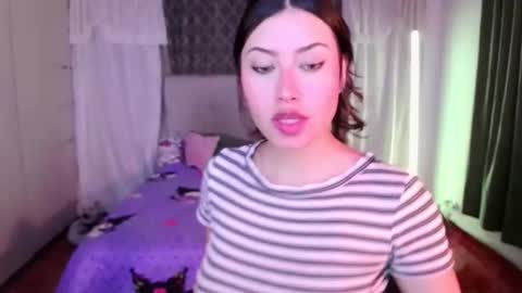 Snapshot of emily_swan_04 chatting on 03/15/26, 01:33 Emily Swan online show from 03/15/26, 01:33