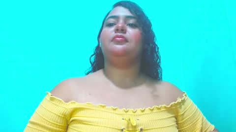 Snapshot of emily_sweet_23 chatting on 01/19/25, 01:00 Liss online show from 01/19/25, 01:00