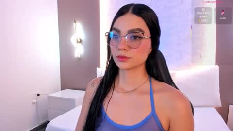 emily_tolson online show from 12/22/25, 07:11