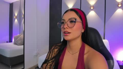 Snapshot of emily_tolson chatting on 05/22/26, 07:41 emily_tolson online show from 05/22/26, 07:41