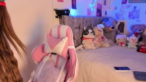 Emily. online show from 04/20/26, 01:41