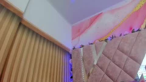emily_velvet_ online show from 06/12/26, 06:40