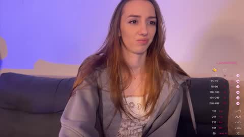 Lia online show from 12/04/25, 11:30