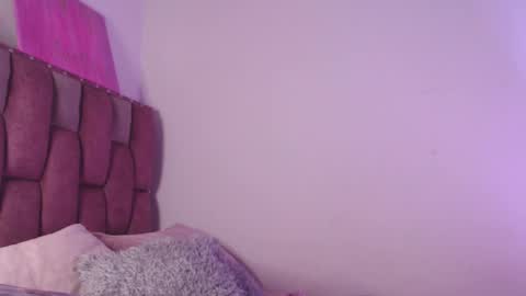 emily_w2 online show from 05/31/26, 03:04