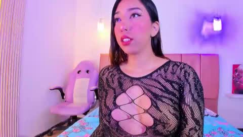 emily_walker4 online show from 12/15/25, 03:44