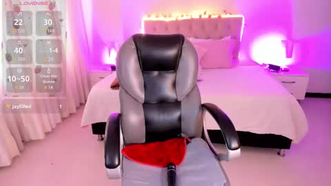 emily_warren__ online show from 09/27/25, 08:14