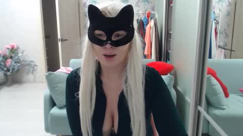 Emily online show from 02/08/26, 03:15