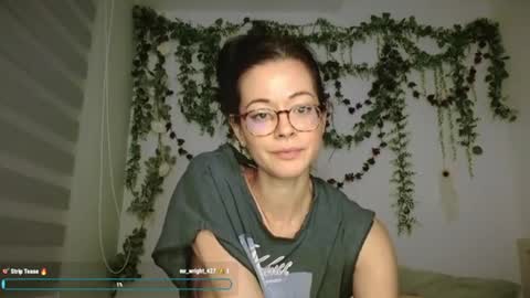Snapshot of emilyalexa chatting on 06/15/26, 12:29 Emily Alexa online show from 06/15/26, 12:29