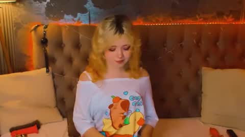 Baby Emelli online show from 05/13/26, 08:55