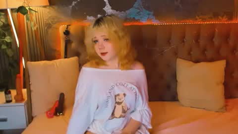 Baby Emelli online show from 05/20/26, 06:30