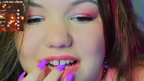 Snapshot of emilyart_ chatting on 12/20/24, 11:05 artist Emily online show from 12/20/24, 11:05