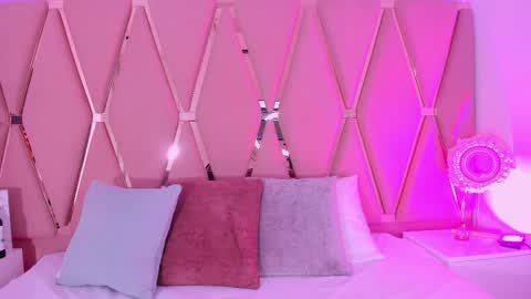 Emily online show from 04/09/26, 11:54