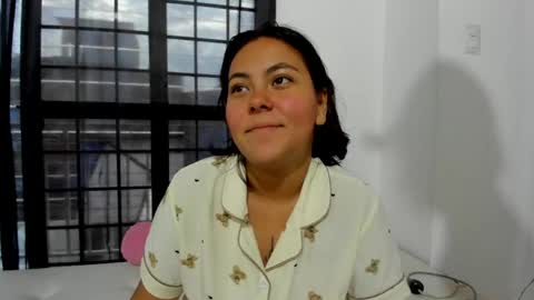 Snapshot of emilyblack_1 chatting on 05/03/26, 10:27 Emily online show from 05/03/26, 10:27