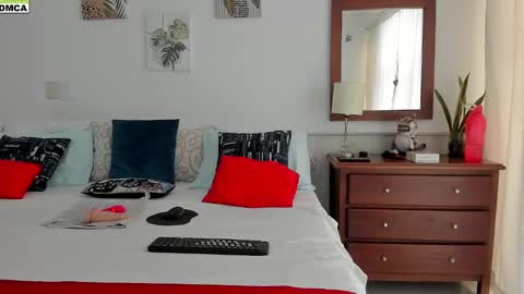 Snapshot of emilyboobs_ chatting on 01/18/26, 12:20 Emily online show from 01/18/26, 12:20