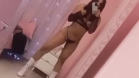 Snapshot of emilybta chatting on 12/07/24, 12:56  EMILY  online show from 12/07/24, 12:56