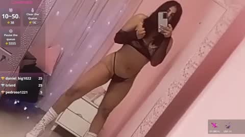 Snapshot of emilybta chatting on 02/02/25, 07:09  EMILY  online show from 02/02/25, 07:09