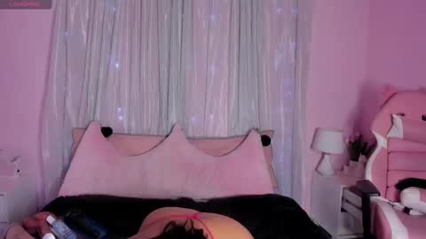 Snapshot of emilybta chatting on 09/13/25, 07:46  EMILY  online show from 09/13/25, 07:46