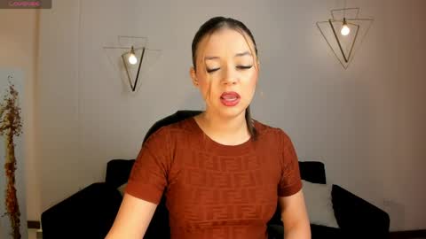 Snapshot of emilycarterr_ chatting on 05/02/26, 10:31 Emily Carter online show from 05/02/26, 10:31
