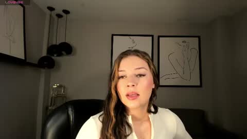 Snapshot of emilycarterr_ chatting on 07/05/26, 10:44 Emily Carter online show from 07/05/26, 10:44