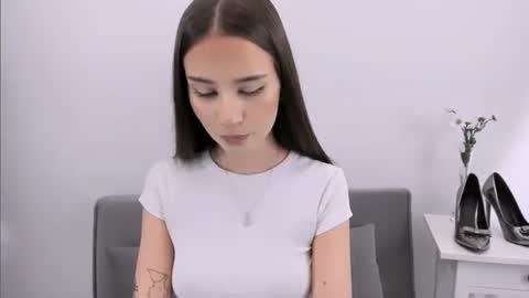 Snapshot of emilycharming chatting on 02/16/26, 09:11 EmilyCharming online show from 02/16/26, 09:11