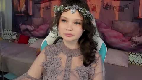 Emilyhaves online show from 10/30/25, 06:37