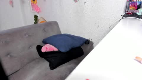 Emily online show from 04/03/26, 07:34