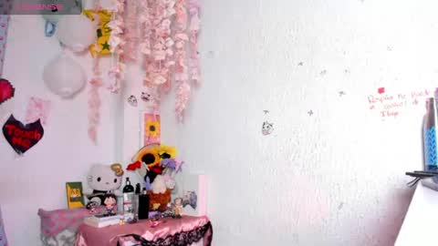 Snapshot of emilycollei chatting on 07/21/26, 10:39 Emily online show from 07/21/26, 10:39