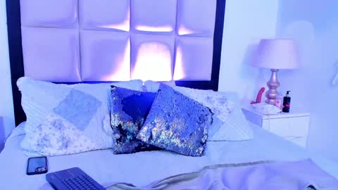 Emily online show from 12/11/24, 06:58