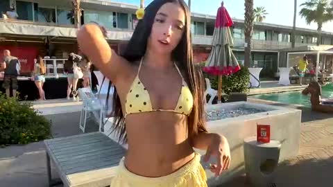 emilyfawn online show from 04/21/26, 01:07