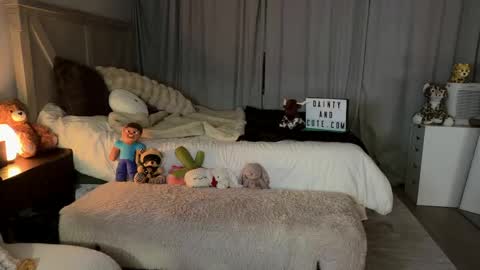 emilyfawn online show from 05/24/26, 03:44