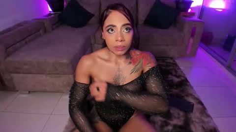 emily online show from 11/06/25, 02:34