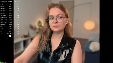 Emily  online show from 10/03/25, 11:07