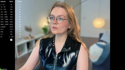 Emily  online show from 10/12/25, 12:04