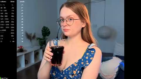 Snapshot of emilyforelsket chatting on 07/17/26, 12:45 Emily online show from 07/17/26, 12:45