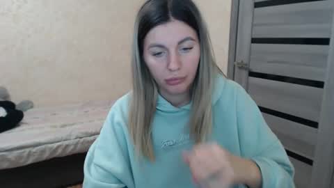 emilyfork online show from 09/23/25, 05:05