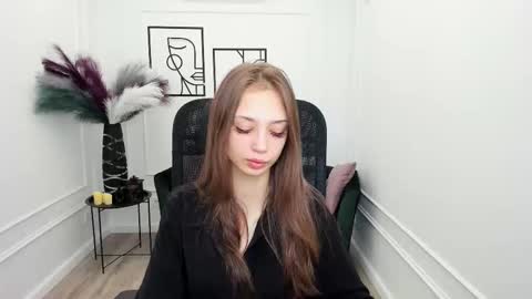 Emily online show from 11/19/25, 04:23