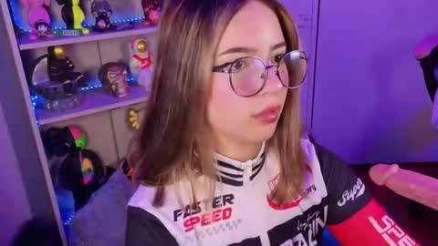 VALEEEN online show from 03/25/26, 03:40