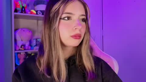 VALEEEN online show from 04/17/26, 03:15