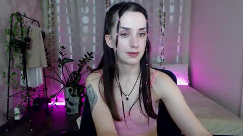 Emyli online show from 09/19/25, 05:24