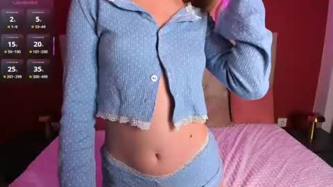 Snapshot of emilymagnificent chatting on 06/18/26, 01:50 emilymagnificent online show from 06/18/26, 01:50