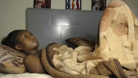 Emilly online show from 03/10/25, 05:00