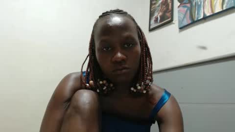 Emilly online show from 03/22/26, 09:51