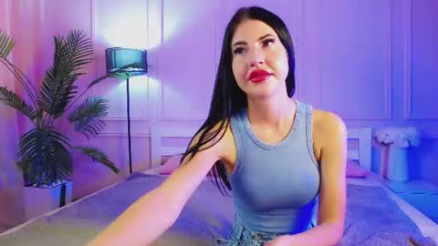 Snapshot of emilyramsey chatting on 07/16/26, 02:12 Emily online show from 07/16/26, 02:12