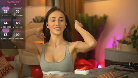 Snapshot of emilyraymont chatting on 03/10/25, 10:55 Emily online show from 03/10/25, 10:55