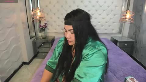 Emily online show from 01/11/25, 01:16