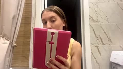Snapshot of emilystechuchak chatting on 07/14/26, 03:29 emilystechuchak online show from 07/14/26, 03:29