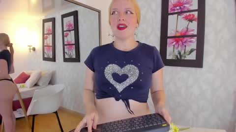 Summer 3 online show from 03/08/25, 05:49