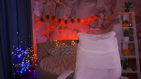  MY NAME IS Emily WELCOME EVERYONE I WILL BE HAPPY TO GIVE YOU WHAT YOU HAVE DREAMED OF FOR SO LONG online show from 10/29/25, 07:10