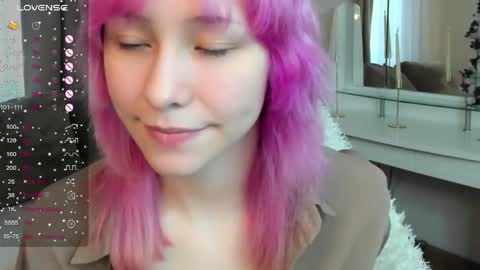 Snapshot of emilytrase chatting on 05/27/26, 01:57 Betty online show from 05/27/26, 01:57