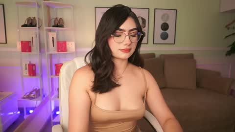 Emily Turner  online show from 04/15/26, 07:32